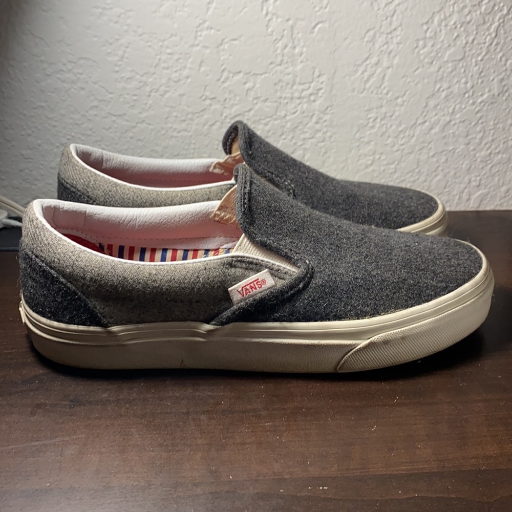 Vans - Picture 2 of 5